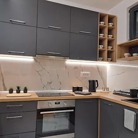 Slavija Square Apartment *