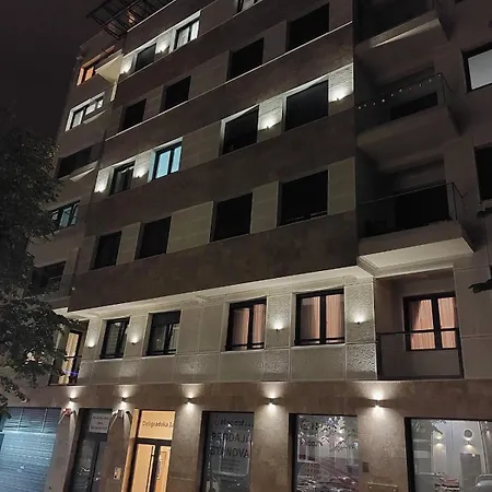 Slavija Square Apartment *